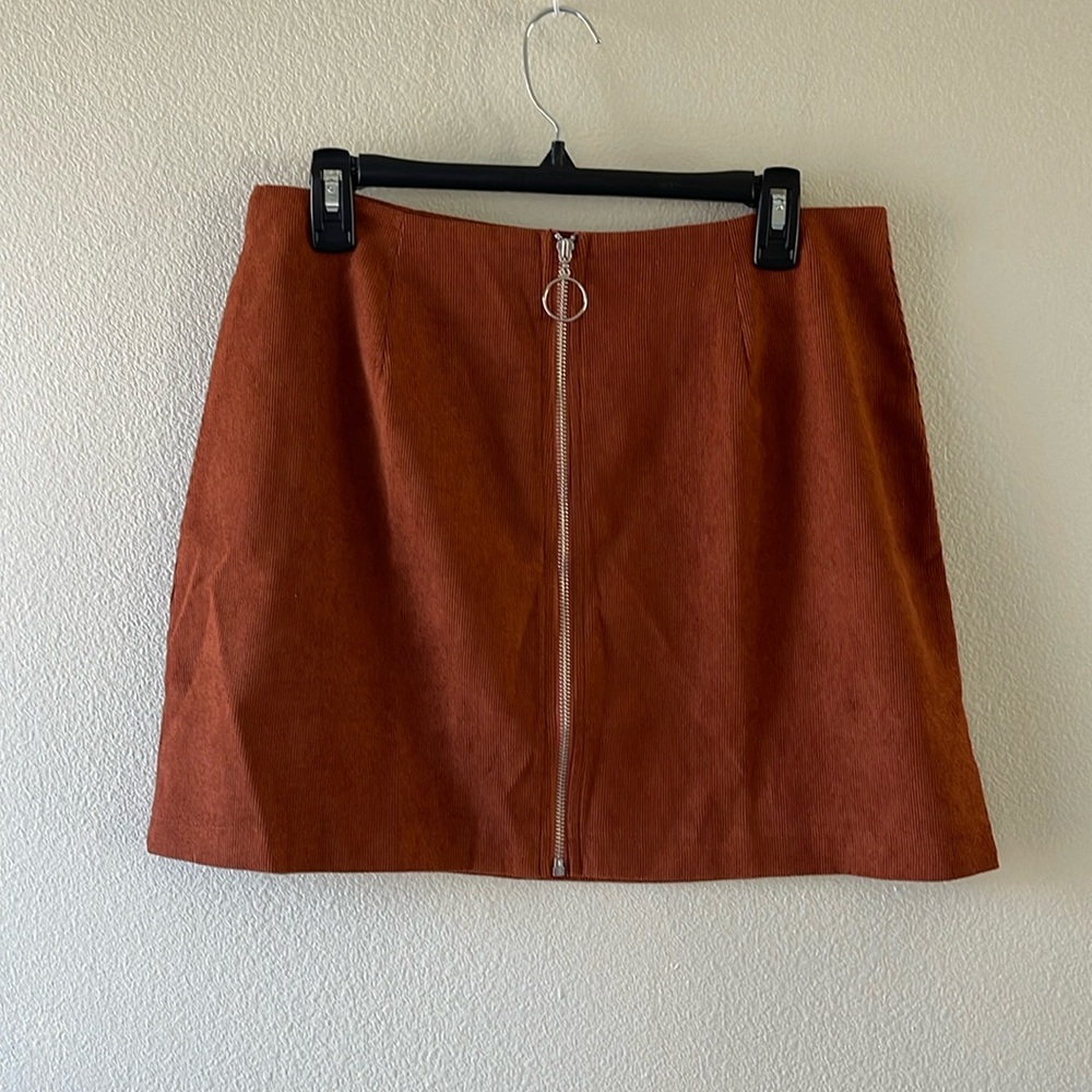 💕 3/$15 SHEIN large brown front zip corduroy style mini skirt